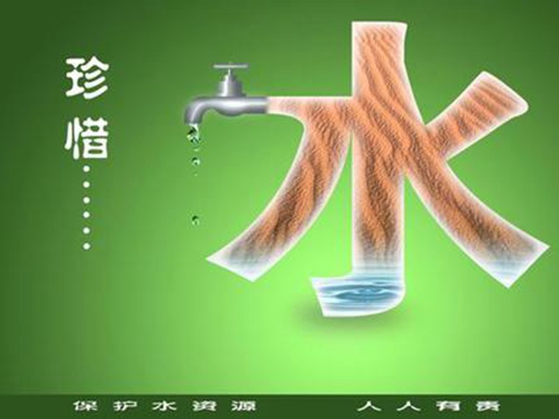 因為龍江河環(huán)境污染,家家戶(hù)戶(hù)都在儲備用水源